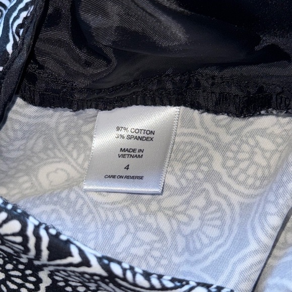 7th Ave NY& Co Suiting Collection Black White Paisley MidRise Shorts Stretch Sz4 - Picture 4 of 11